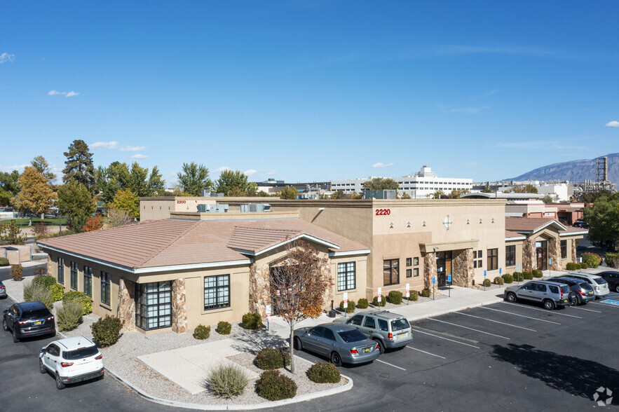 2220 Grande Blvd SE, Rio Rancho, NM for sale - Primary Photo - Image 1 of 1