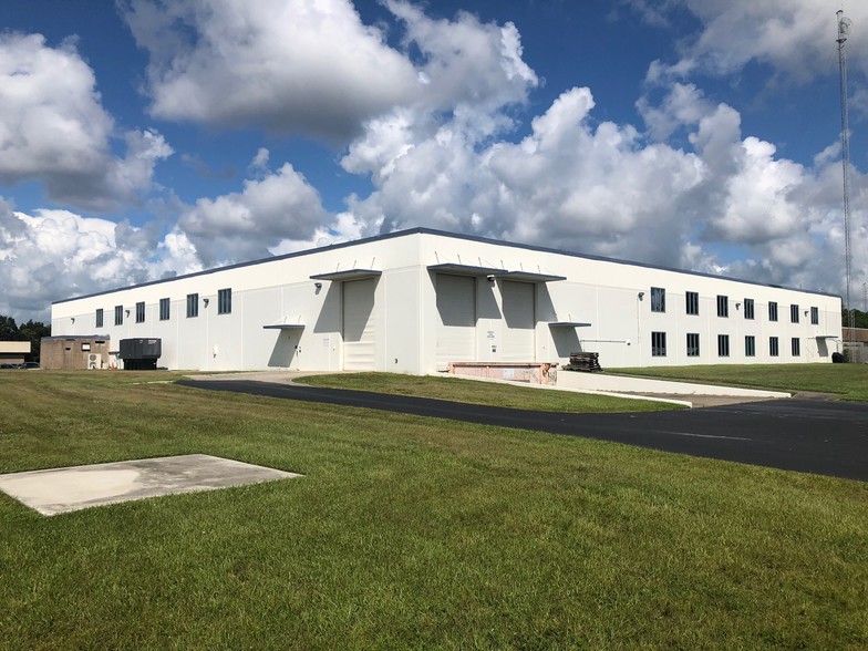 511 N John Rodes Blvd, Melbourne, FL for lease - Building Photo - Image 2 of 32