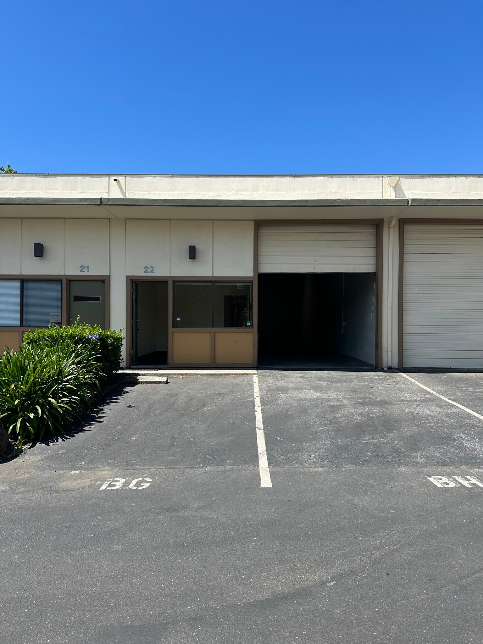 70 Glenn Way, San Carlos, CA for lease Building Photo- Image 1 of 8
