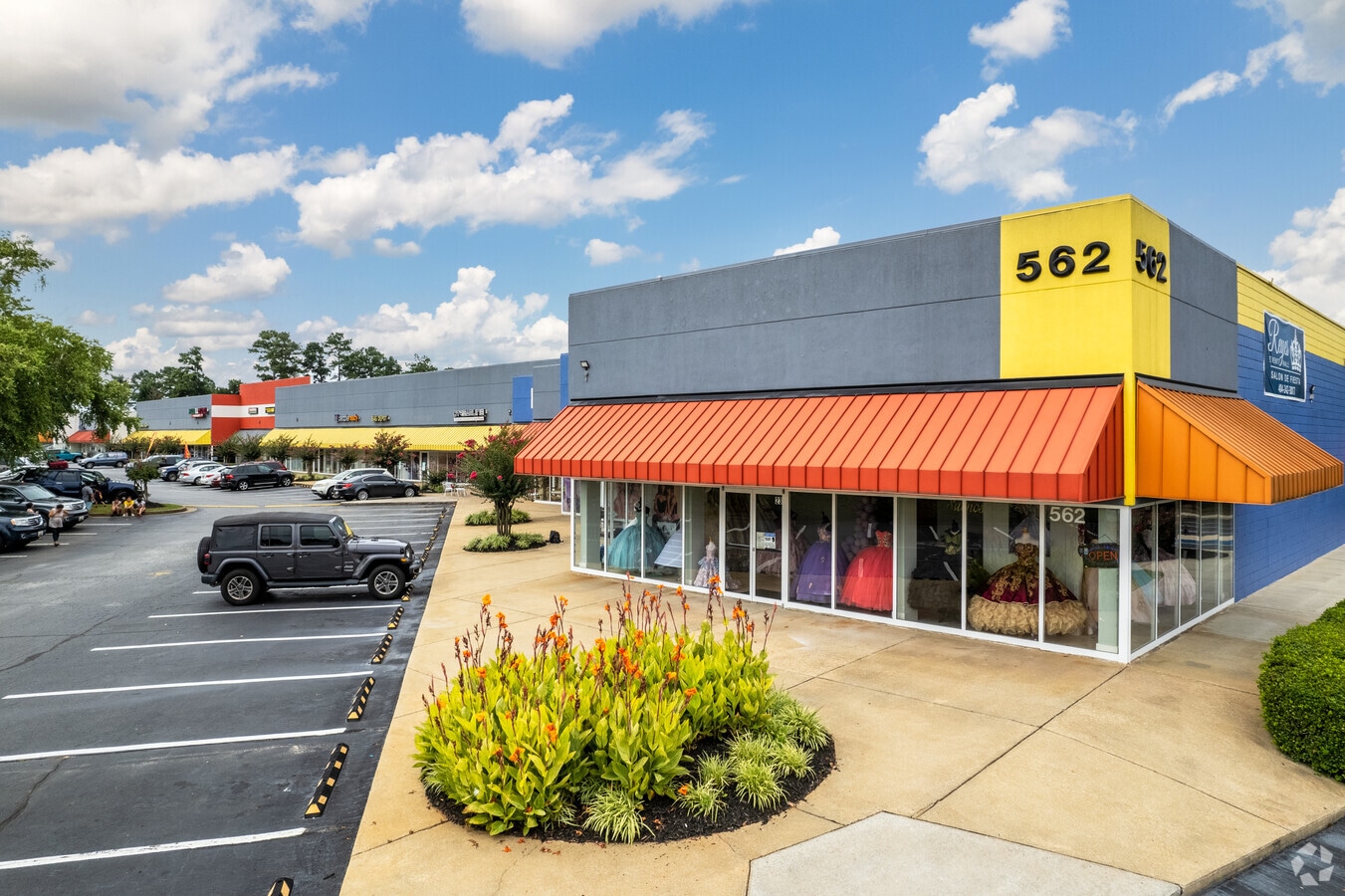 562 Wylie Rd SE, Marietta, GA 30067 Marietta Commercial Plaza