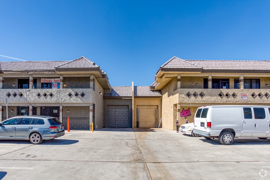 4225 Fidus Dr, Las Vegas, NV for lease - Building Photo - Image 2 of 5