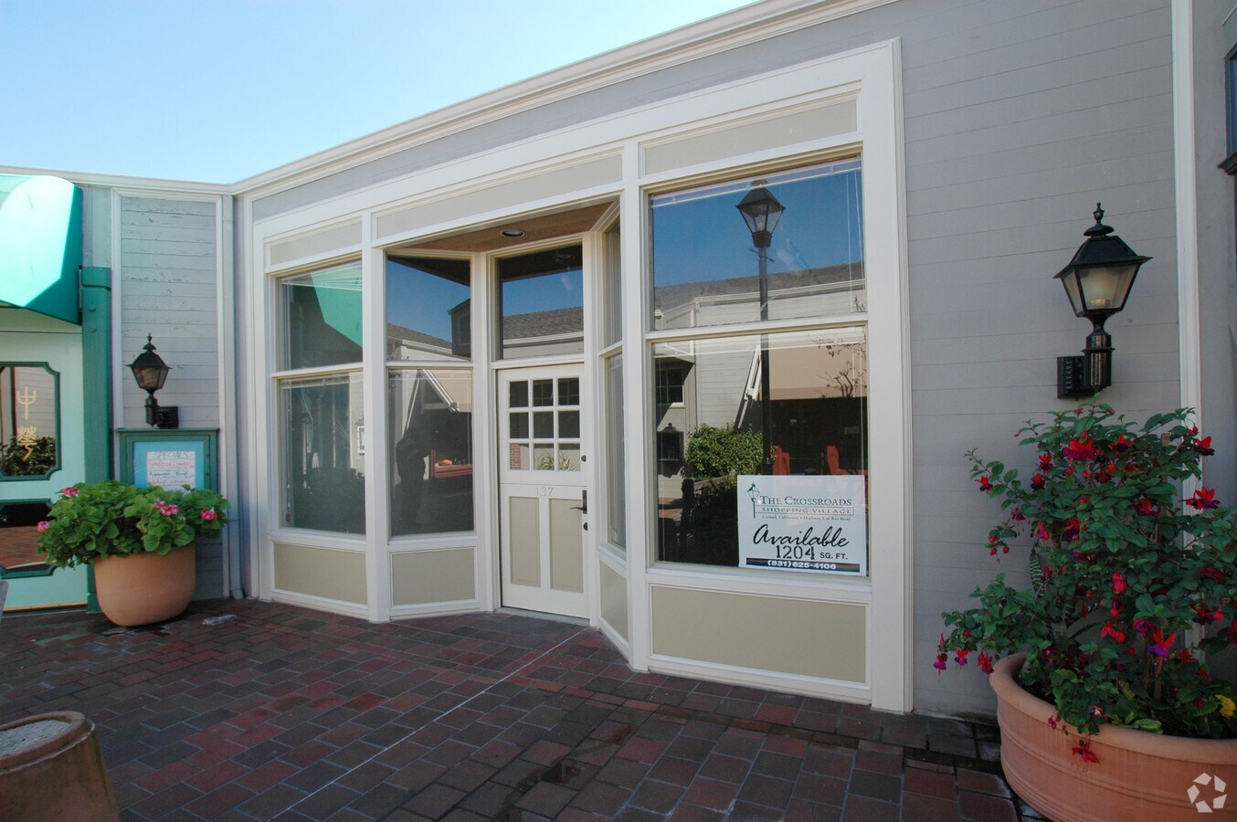 243 Crossroads Blvd, Carmel, CA 93923 The Crossroads Shopping Village