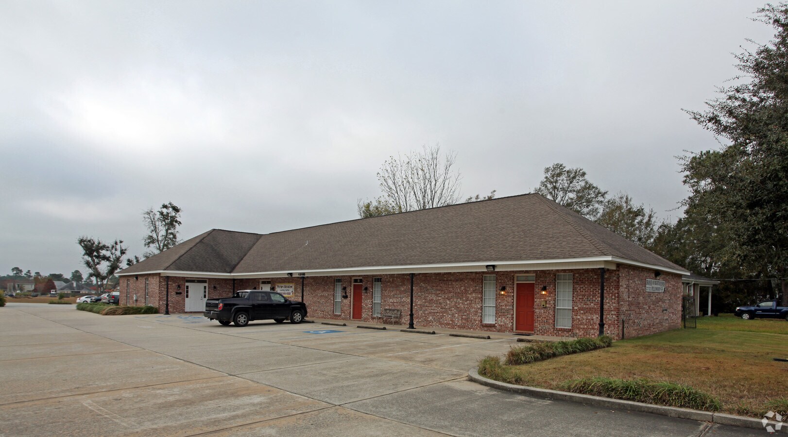 15105 Lemoyne Blvd, Biloxi, MS 39532