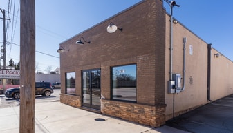 2871 Main St, Atlanta GA - Storefront Property