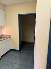 5970 Cochran Rd, Solon, OH for lease Building Photo- Image 1 of 10