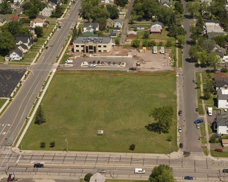 1320 Grand Ave, Superior, WI for sale - Primary Photo - Image 1 of 1