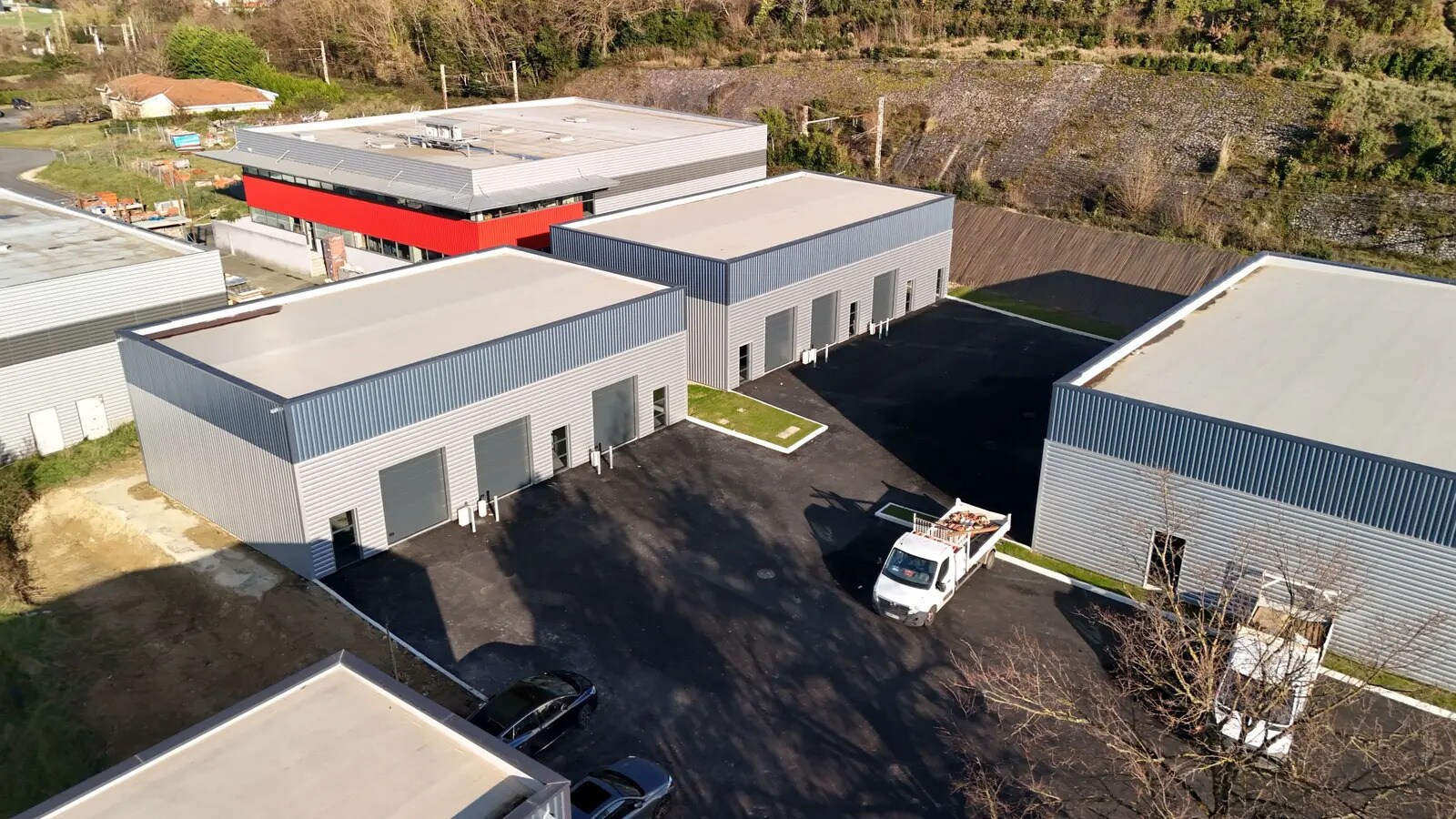 Flex in Bassens for sale Building Photo- Image 1 of 8