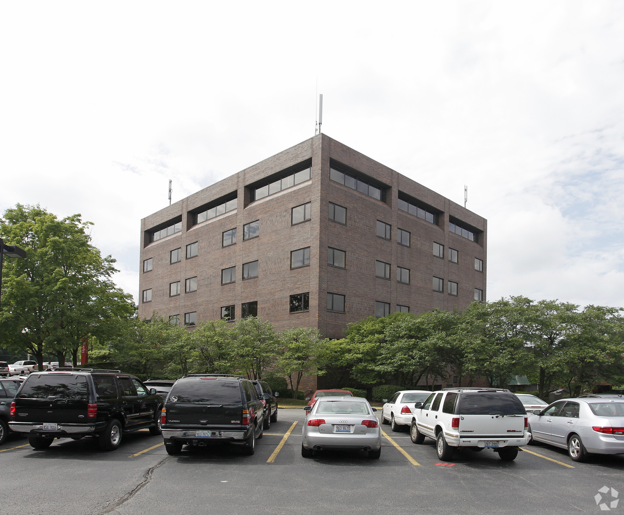 1639 N Alpine Rd, Rockford, IL 61107 - Edgebrook Office Tower | LoopNet 