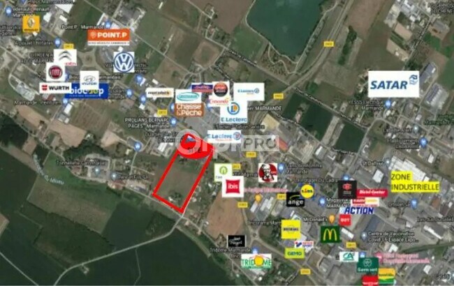 Location Commerce 300 m² à 3 200 m²