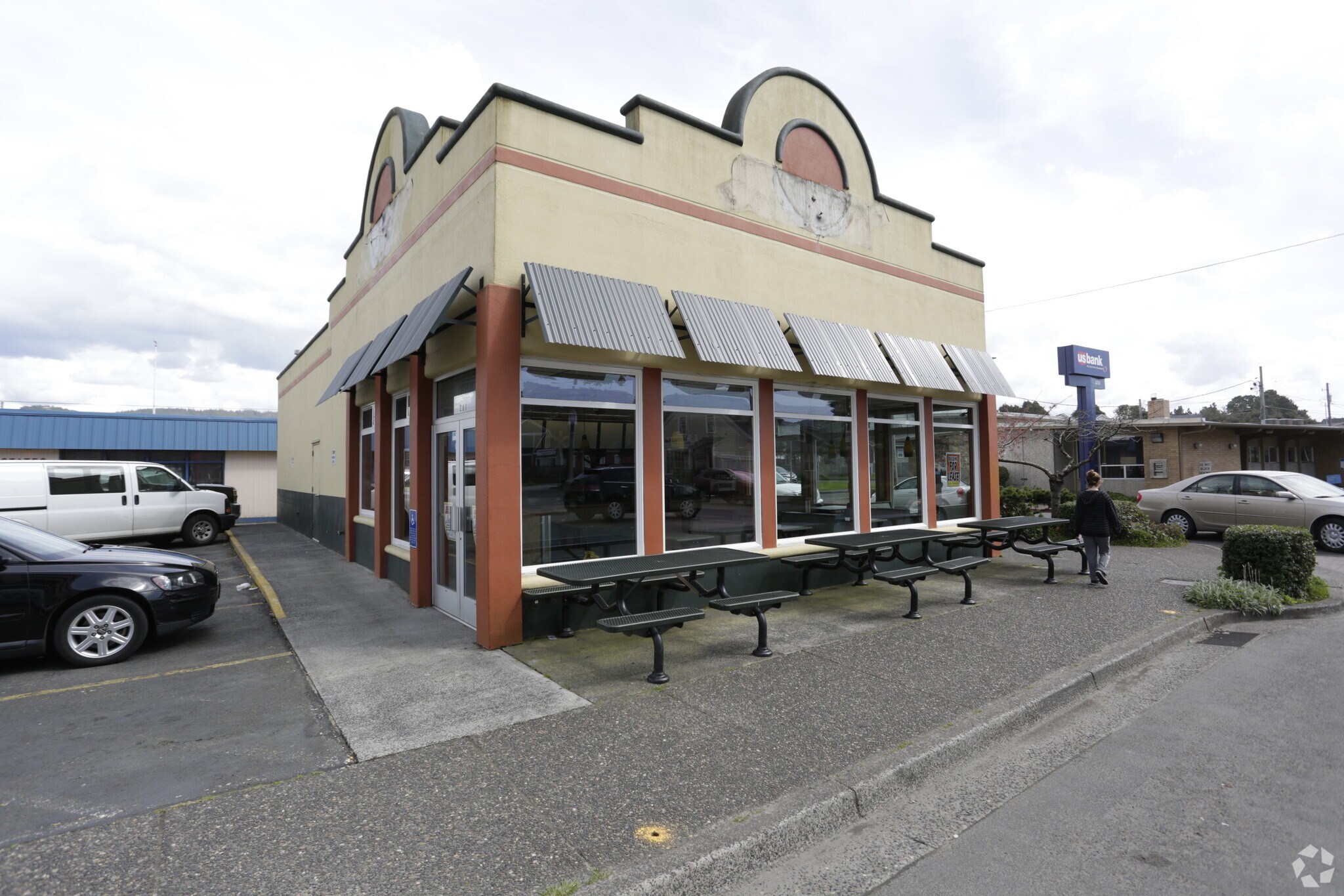 261 S Columbia St, Seaside, OR for sale Primary Photo- Image 1 of 1