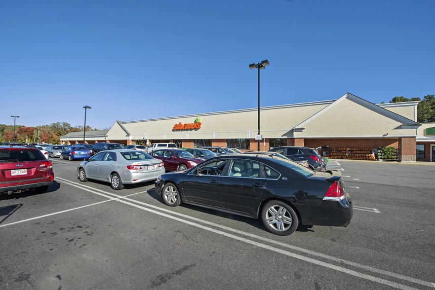 690-692 Depot St, Easton, MA for lease - Building Photo - Image 1 of 6