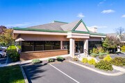200 Highpoint Dr, Chalfont PA - Live-Work Space