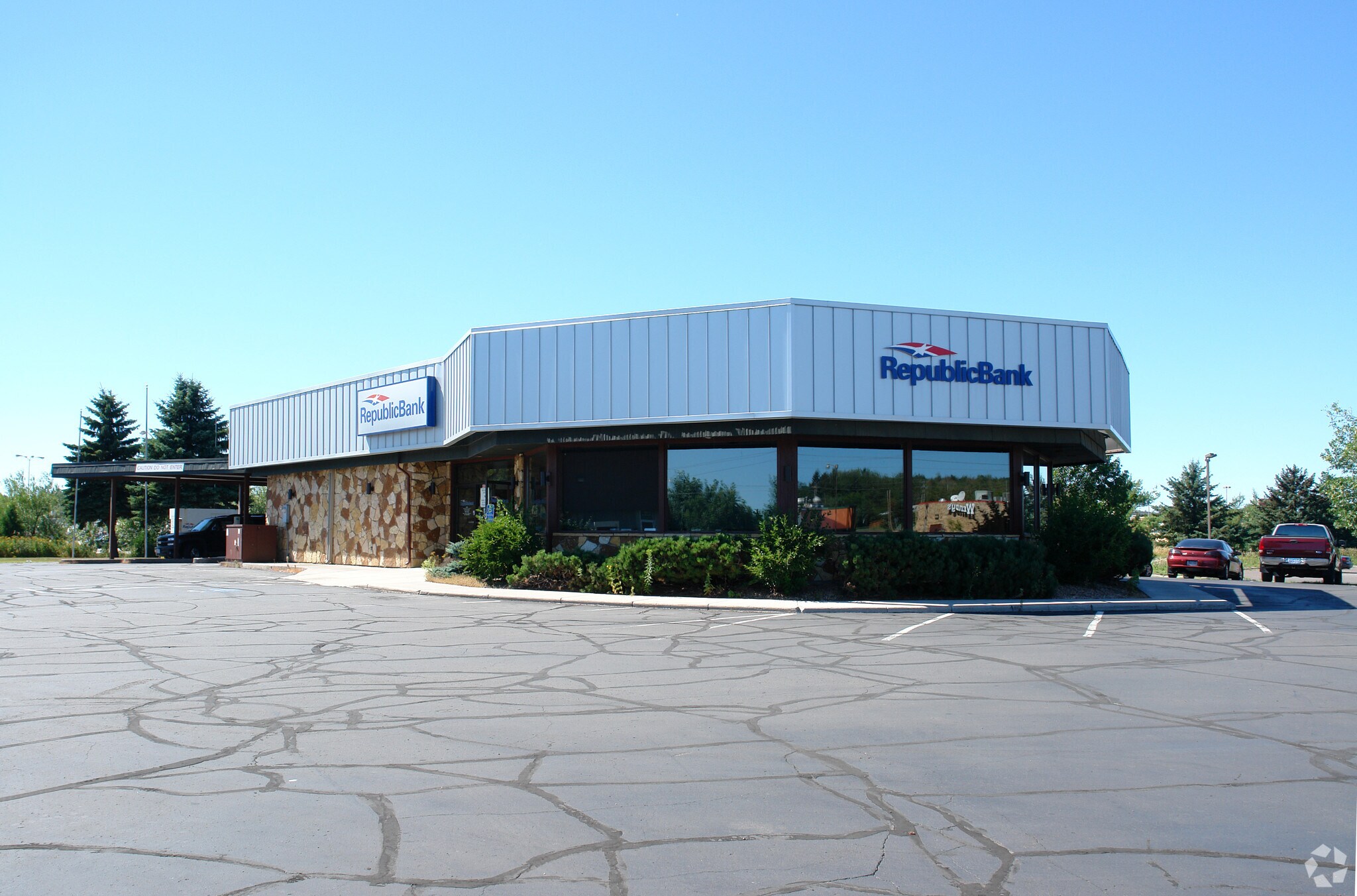 4929 Decker Rd, Duluth, MN 55811