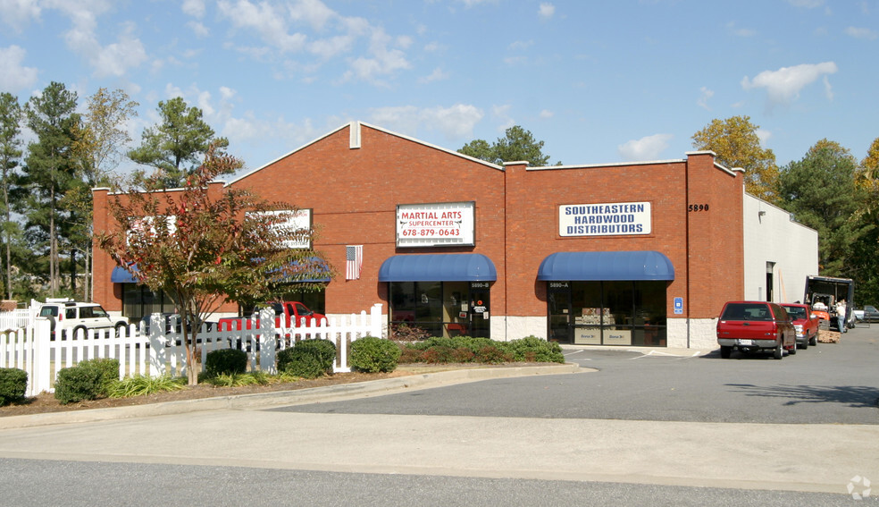 5890 Gateway Dr, Alpharetta, GA for sale - Building Photo - Image 1 of 1
