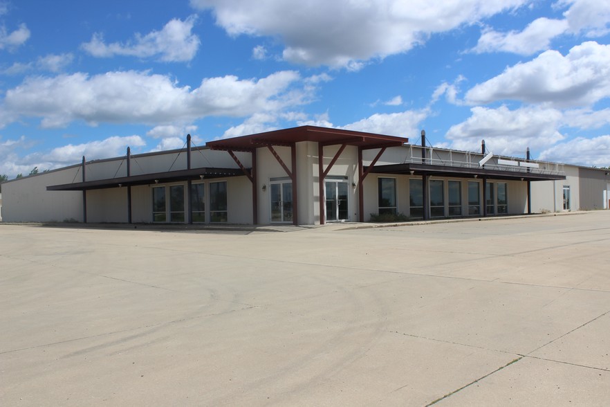 1450 N 2nd St, Cherokee, IA for sale - Building Photo - Image 1 of 1