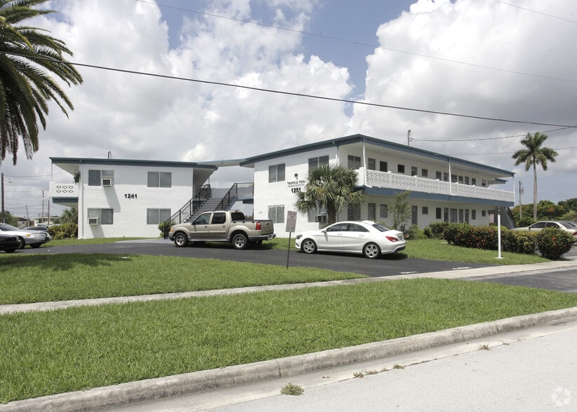1241-1251 W River Dr, Margate, FL for sale - Building Photo - Image 3 of 49
