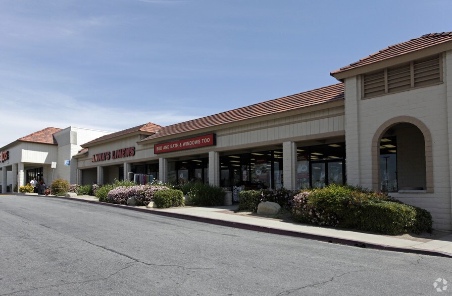 17009 Valley Blvd, Fontana, CA, 92335 Retail Space For Lease