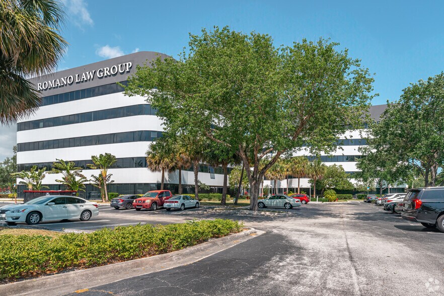 1601 Belvedere Rd, West Palm Beach, FL 33401 South Tower