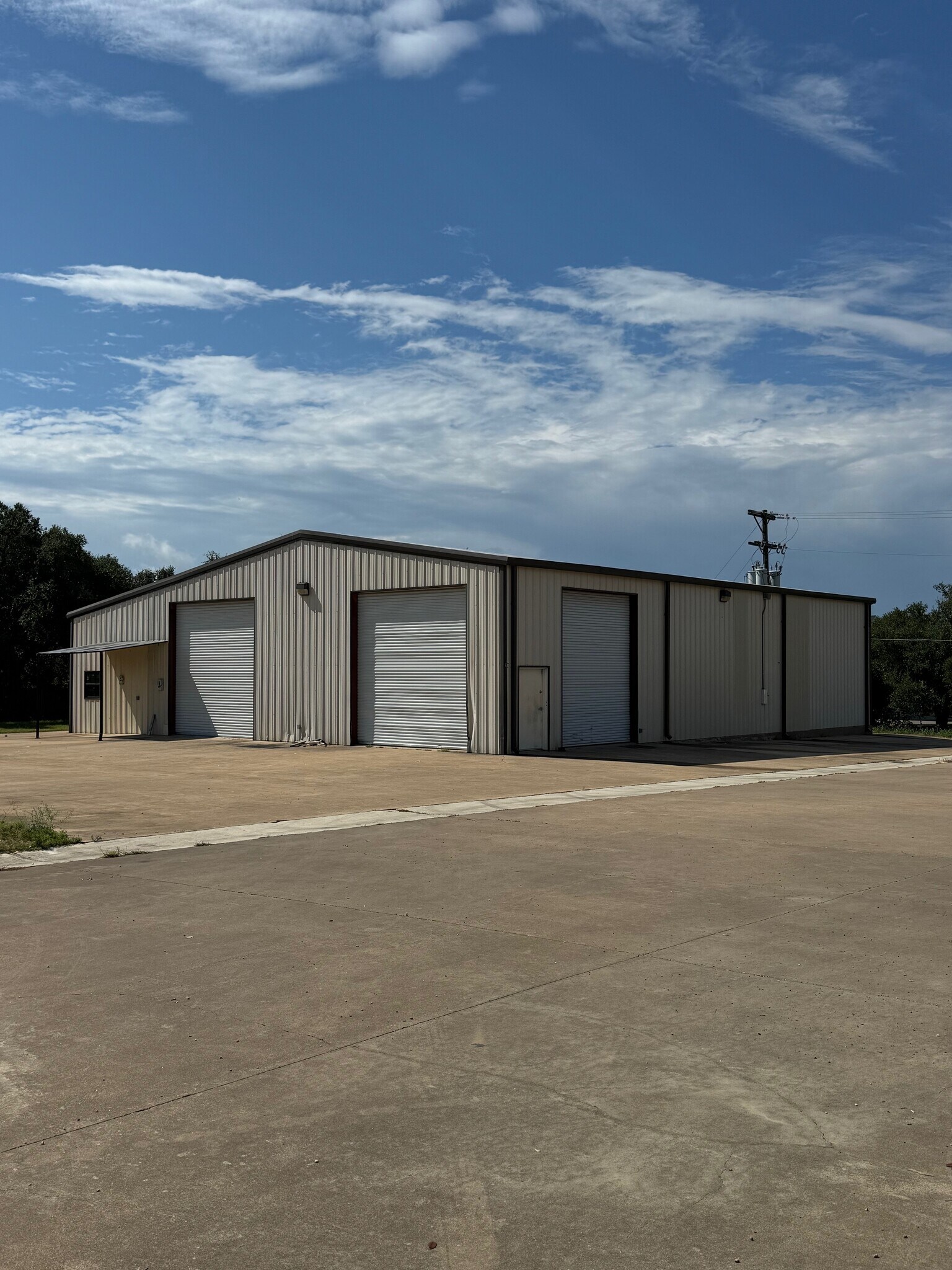 1451 Highway 290 W, Dripping Springs, TX for sale Primary Photo- Image 1 of 1
