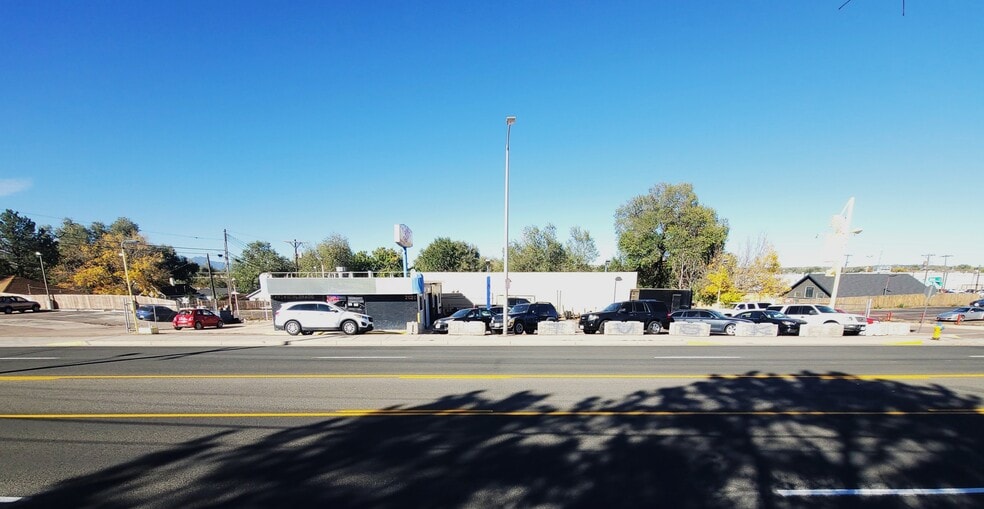 2020 E Pikes Peak Ave, Colorado Springs, CO for sale - Building Photo - Image 2 of 3