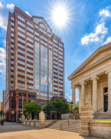 1 S Main St, Dayton, OH for lease - Building Photo - Image 3 of 19