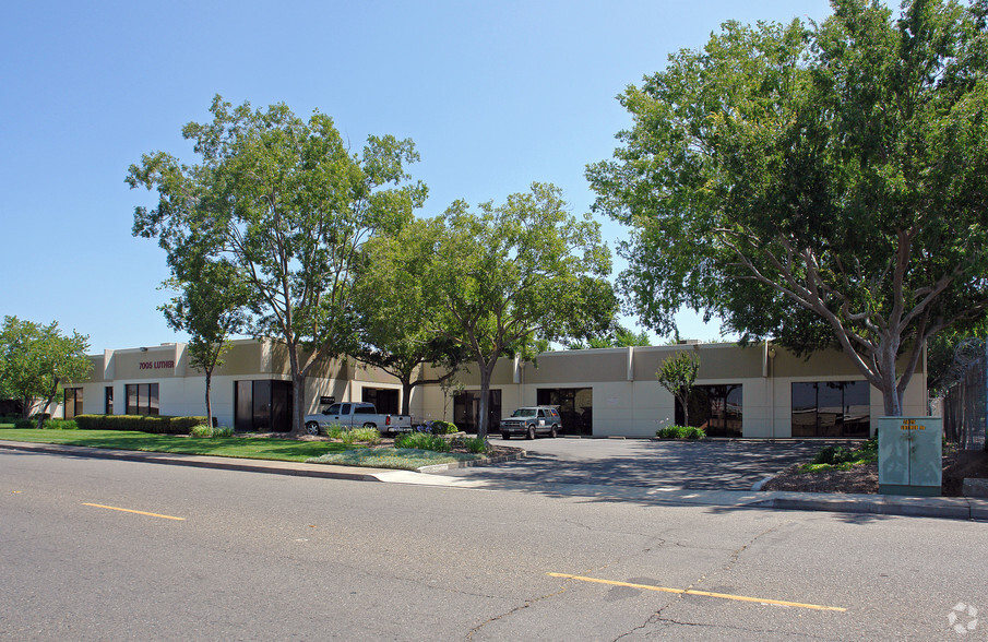 7005 Luther Dr, Sacramento, CA for lease - Primary Photo - Image 2 of 5