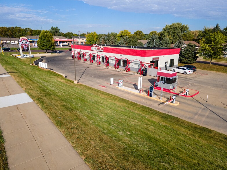 4916 S Marion Rd, Sioux Falls, SD for sale - Building Photo - Image 3 of 6