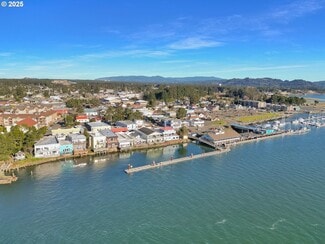 More details for 1304-1308 Bay St, Florence, OR - Retail for Sale