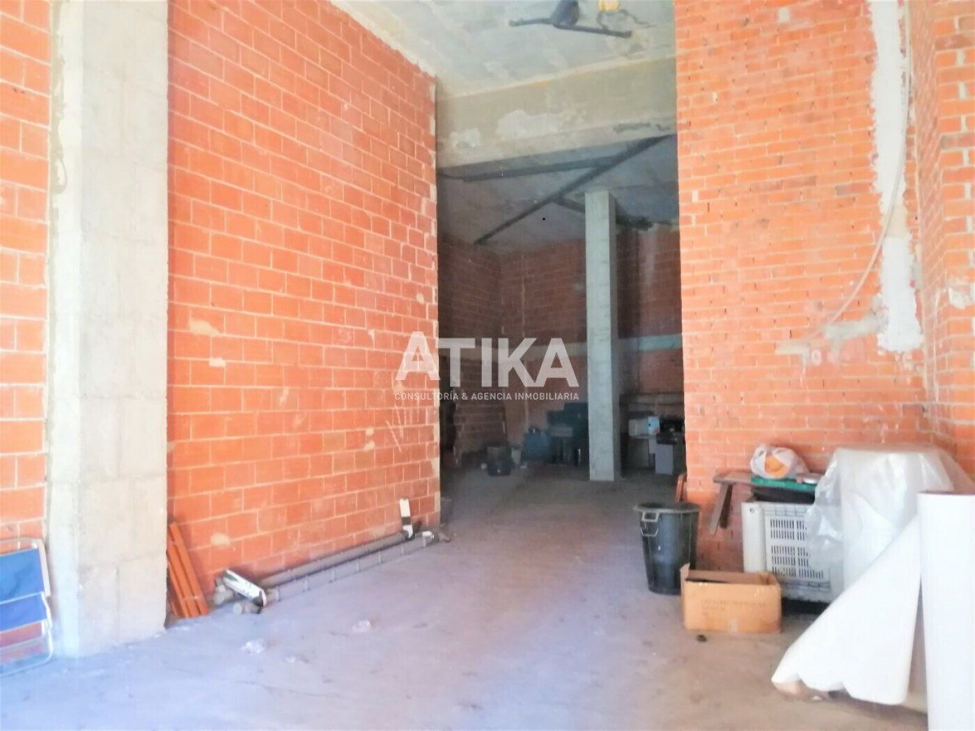 Retail in Ontinyent for sale Building Photo- Image 1 of 6