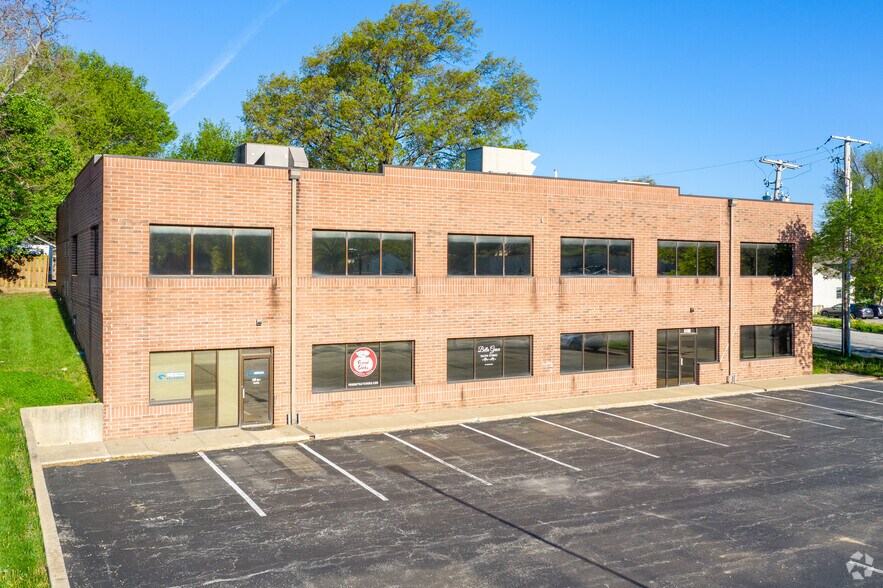 6100 Nieman Rd, Shawnee, KS for lease - Primary Photo - Image 1 of 4