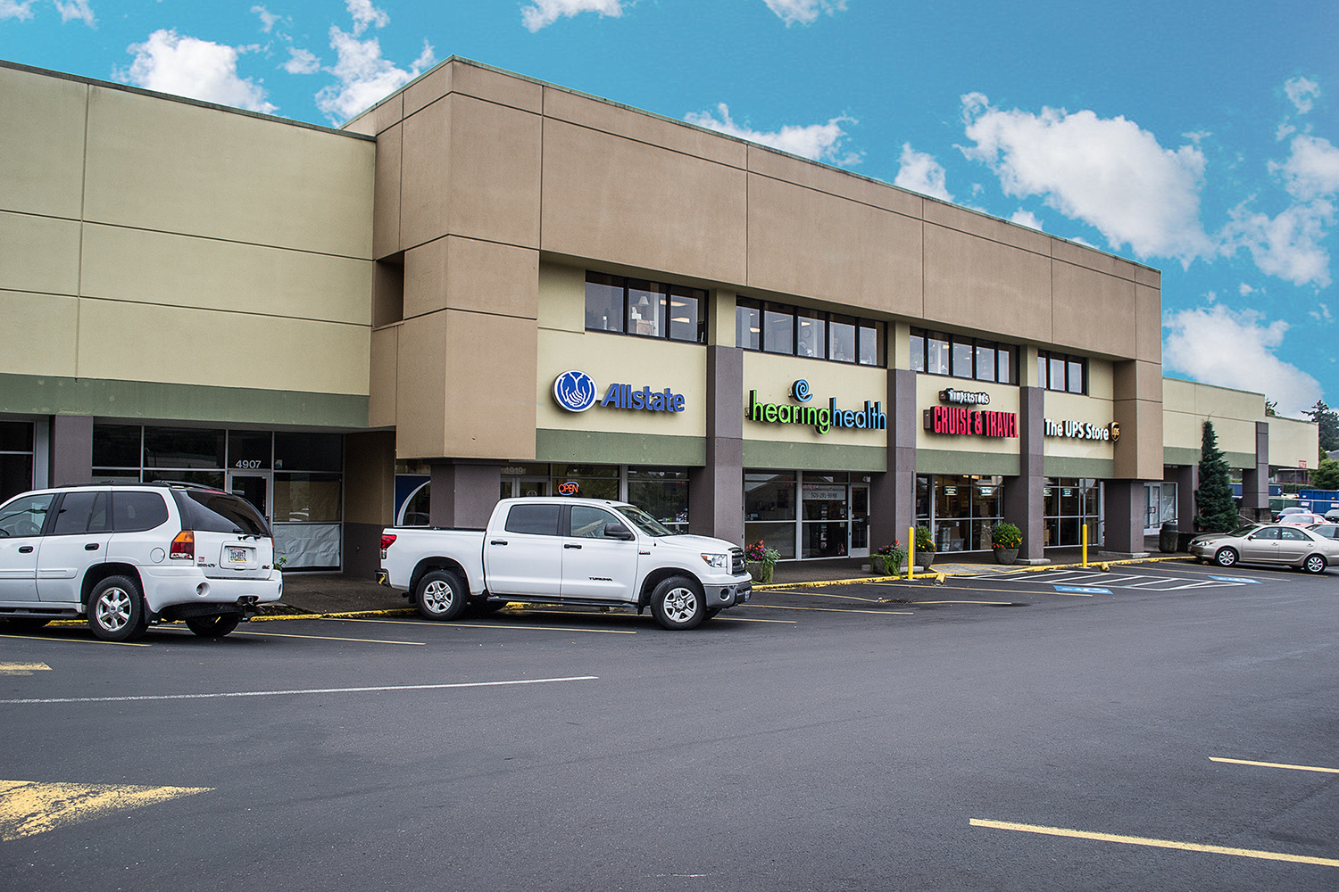 7700 SW Beaverton Hillsdale Hwy, Portland, OR for lease Building Photo- Image 1 of 8