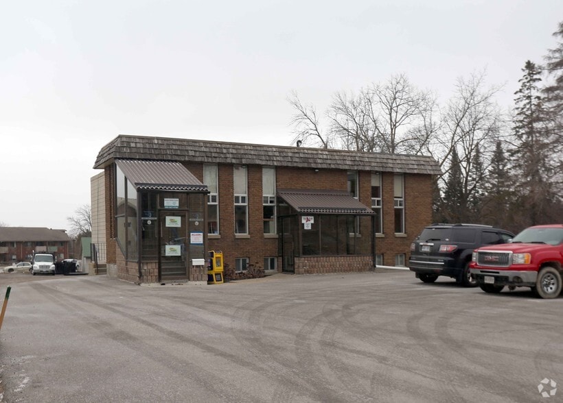 2174 King Rd, King, ON for lease - Primary Photo - Image 1 of 1
