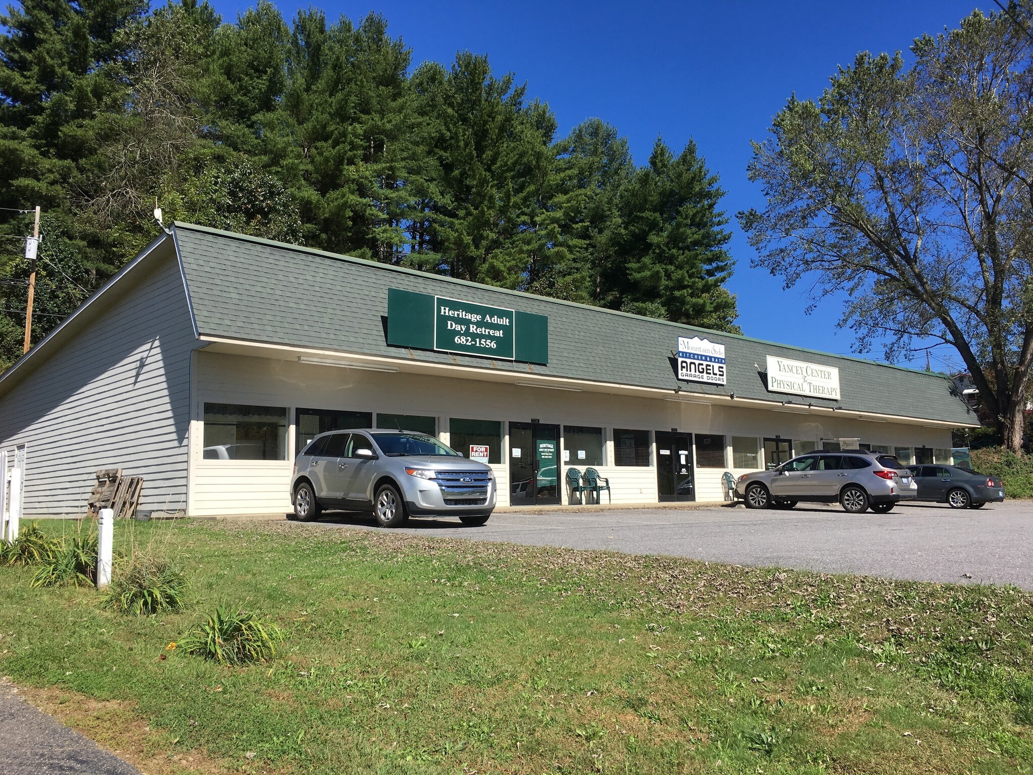 1718 Hwy 19 Hwy E, Burnsville, NC for sale Primary Photo- Image 1 of 1