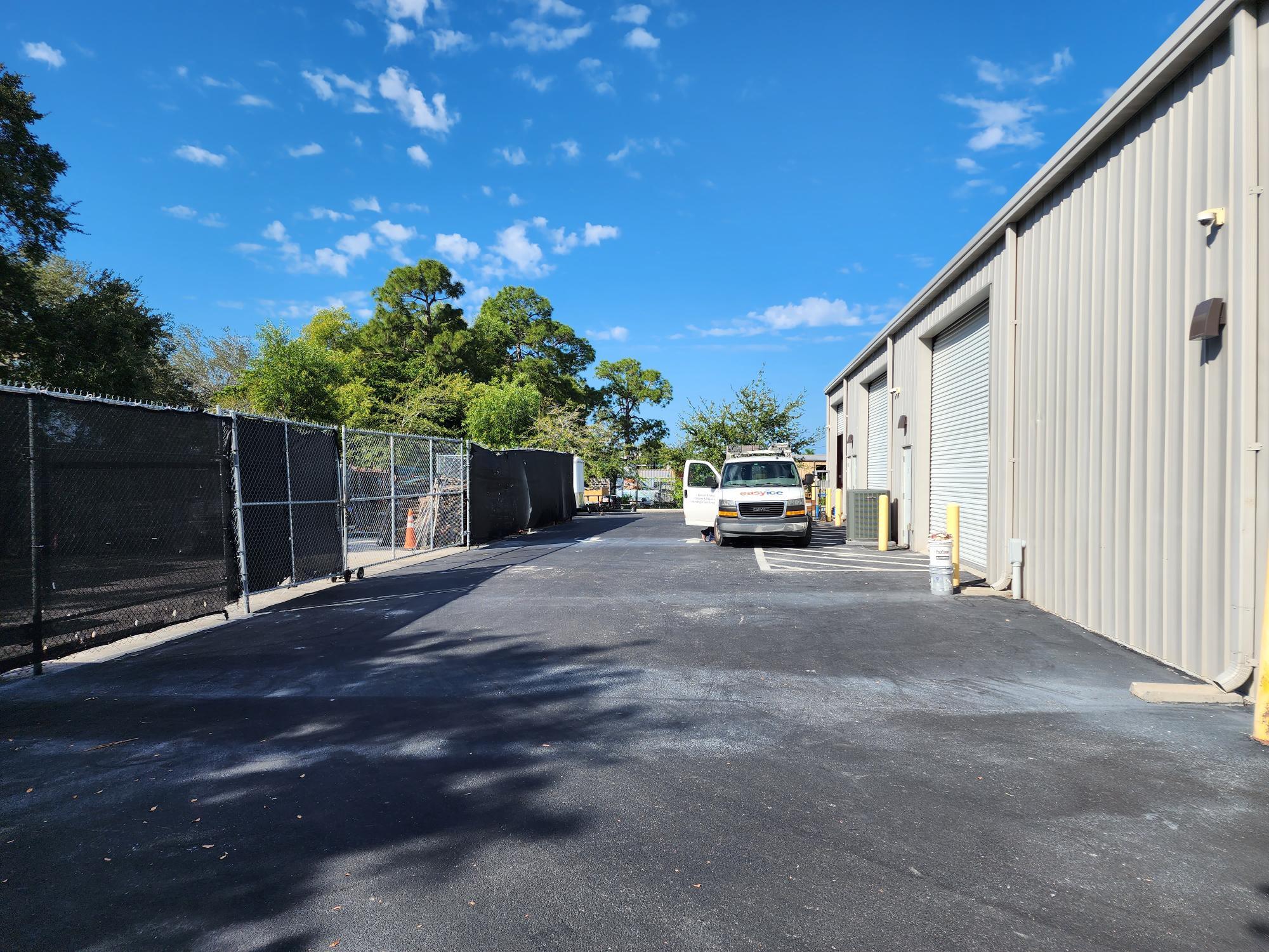 3885 Mercantile Ave Naples Fl 34104 - 3trt63v