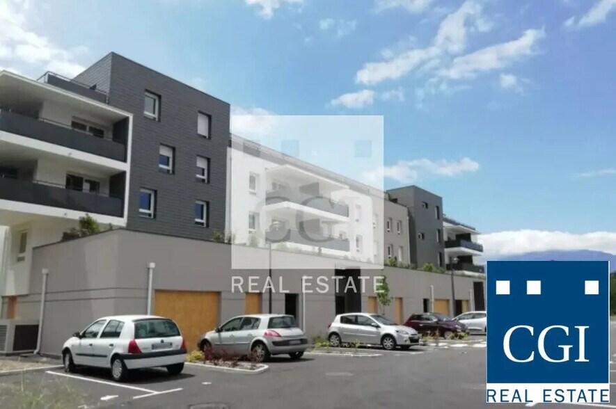 Flex in Meylan for lease - Building Photo - Image 2 of 10