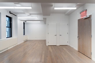 110 W 40th St, New York, NY for lease Interior Photo- Image 2 of 4