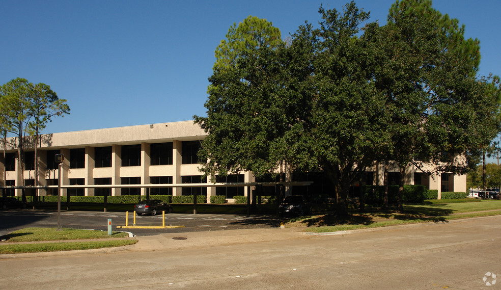 14800 St. Mary's Ln, Houston, TX for lease - Building Photo - Image 3 of 7