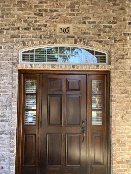 18170 Dallas Pky, Dallas, TX for lease - Building Photo - Image 2 of 10