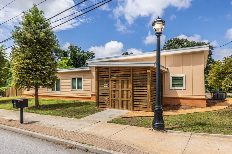 1651 Pryor Rd SW, Atlanta, GA for sale - Building Photo - Image 3 of 50