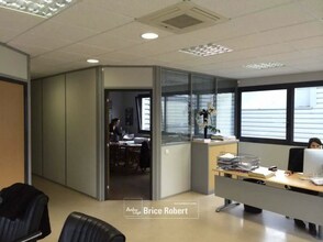 Industrial in Limonest for lease Interior Photo- Image 2 of 4