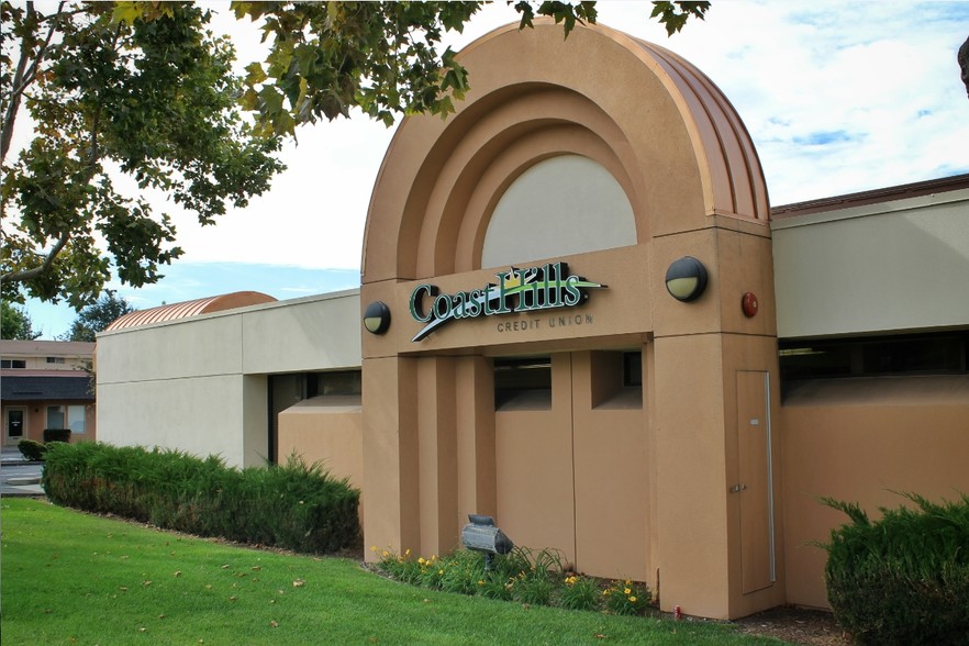 8920 Pueblo Ave, Atascadero, CA for lease - Building Photo - Image 1 of 6