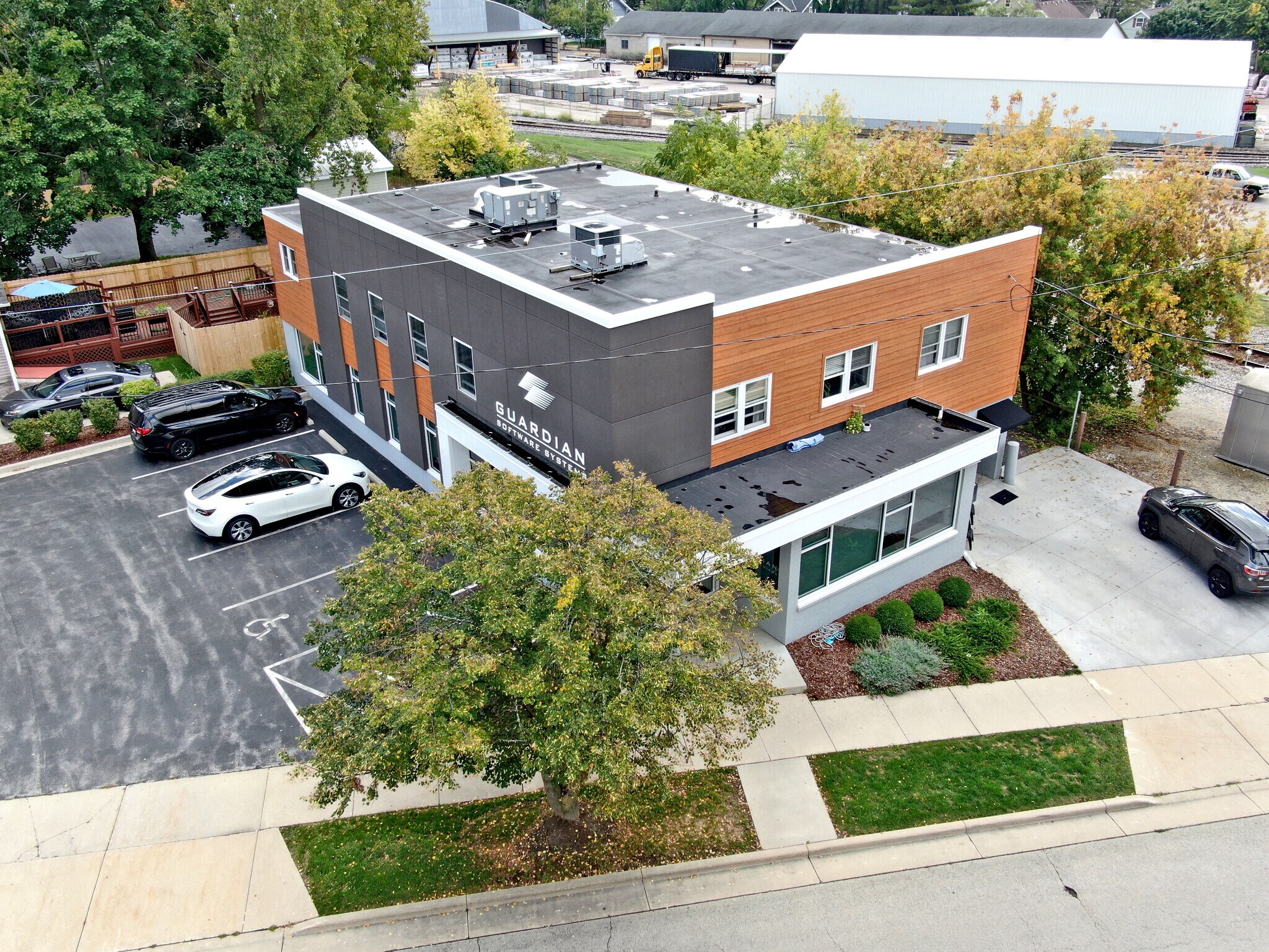 109 S Concord Rd, Oconomowoc, WI for sale Building Photo- Image 1 of 1