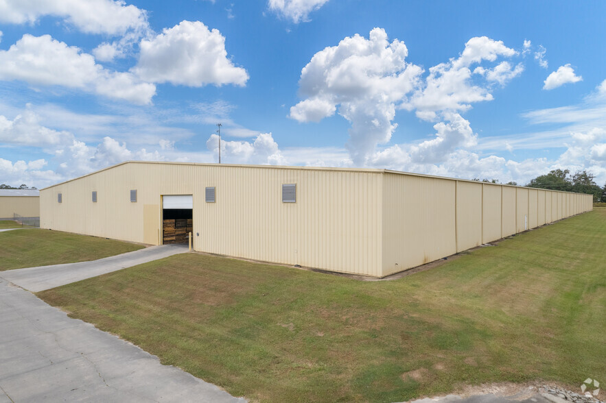 1629 Clay Rd, Valdosta, GA for lease - Building Photo - Image 1 of 7