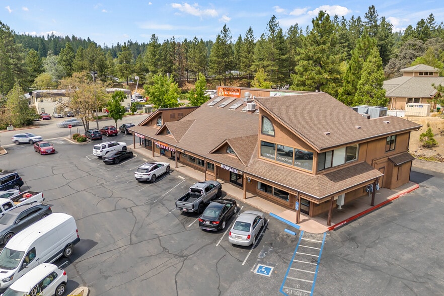 1035-1043 Sutton Way, Grass Valley, CA for sale - Building Photo - Image 3 of 42