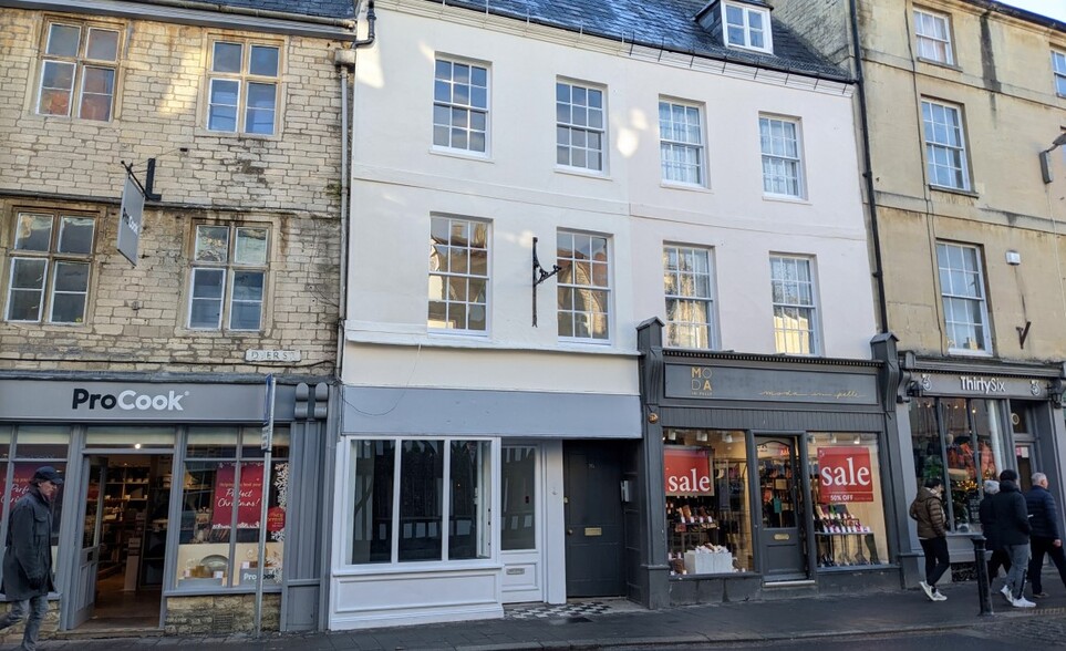 40 Market Pl, Cirencester for sale - Primary Photo - Image 1 of 6