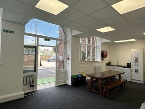 25 Egerton St, Chester for lease Interior Photo- Image 2 of 10