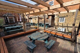 11 Market Pl, Oakham for lease Building Photo- Image 2 of 7