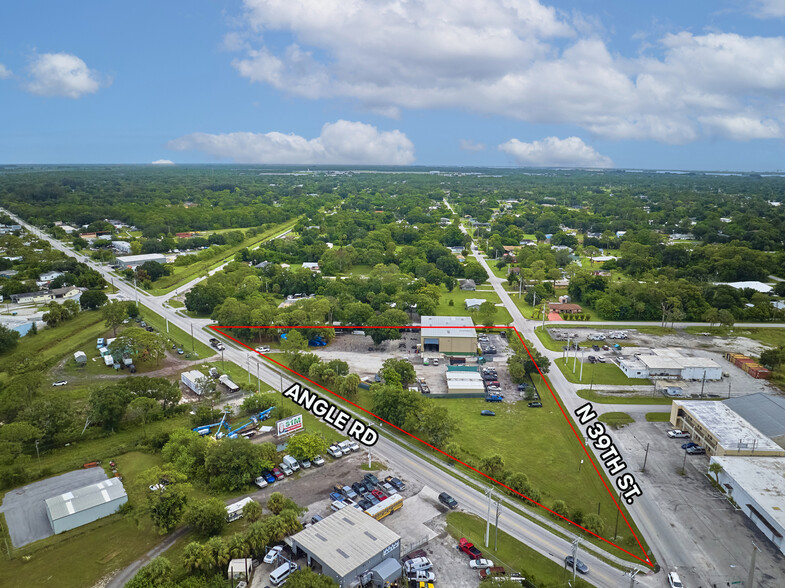 705 N 39th St, Fort Pierce, FL for sale - Building Photo - Image 2 of 8