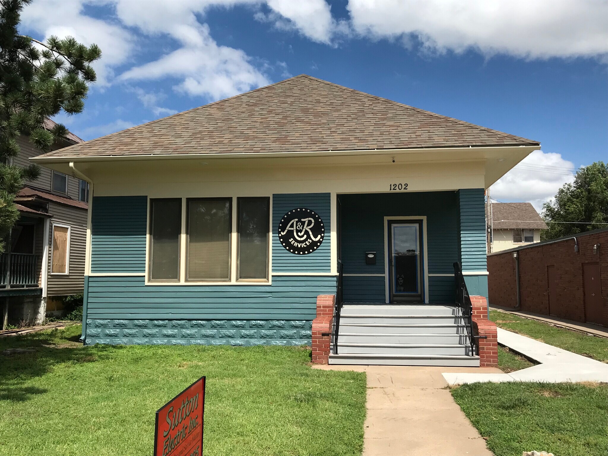 1202 N Main St, Hutchinson, KS for sale Building Photo- Image 1 of 1