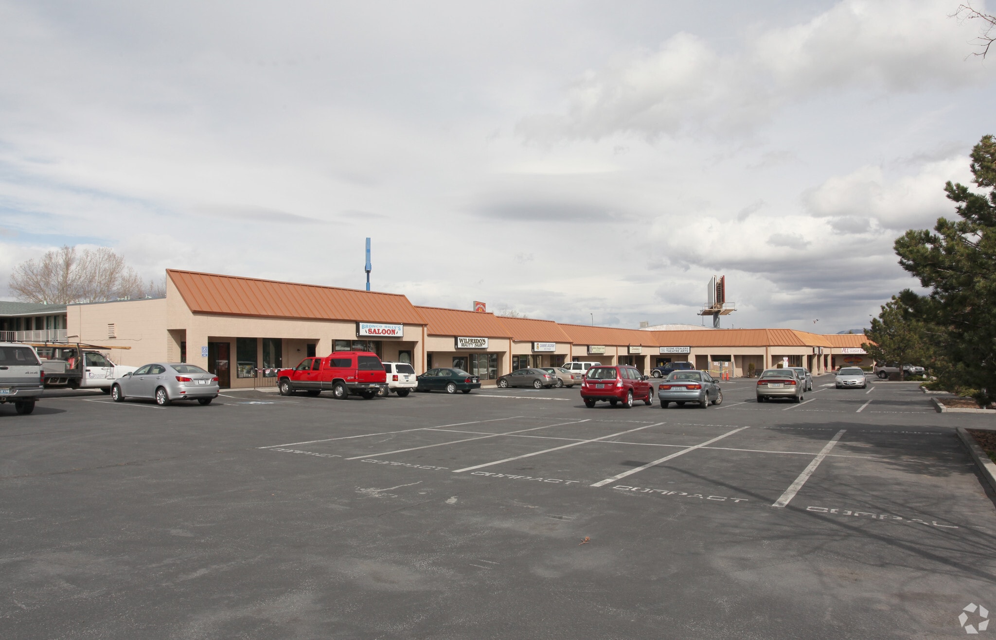 145 Hillcrest Dr, Reno, NV for lease Primary Photo- Image 1 of 14
